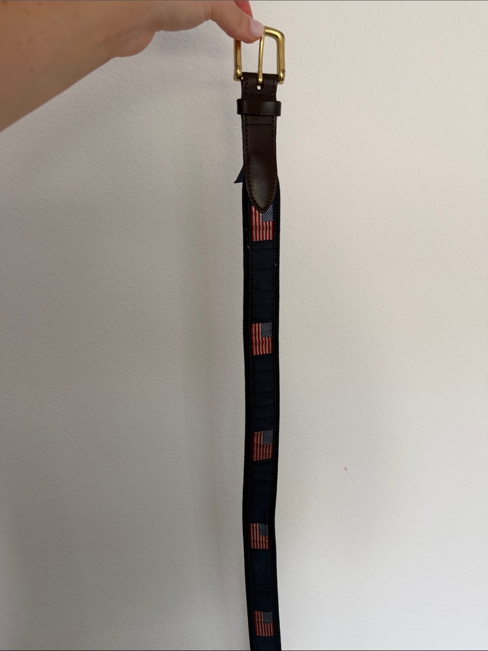 Vineyard vines Men's Navy Belt with American Flag Accent Size 34